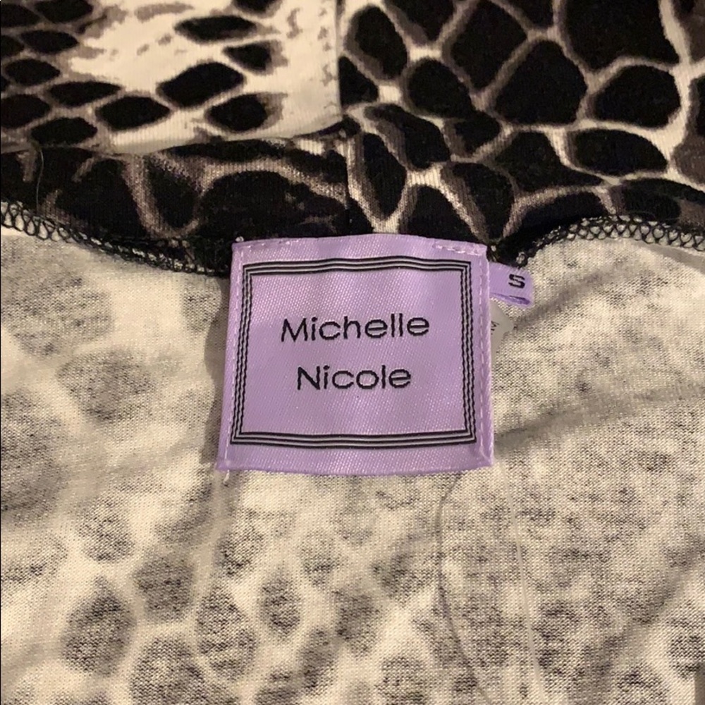 Animal print long sleeve turtleneck tight top - Picture 3 of 4